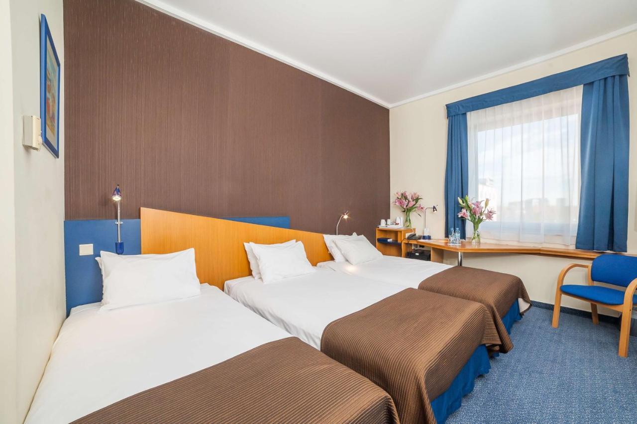 Express Krakow Hotel Kraków Exteriör bild