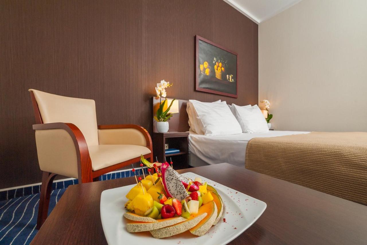Express Krakow Hotel Kraków Exteriör bild